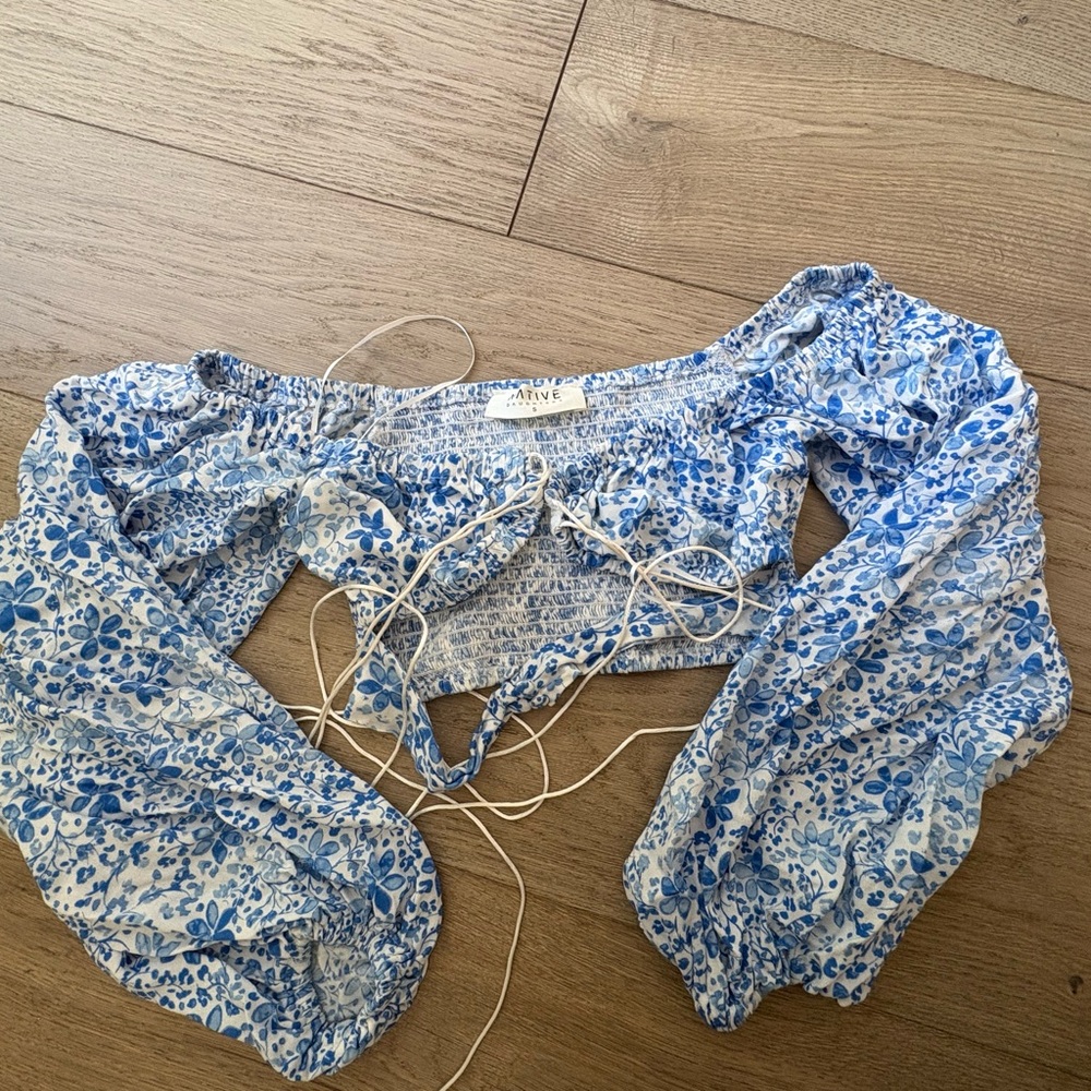 Blue Floral Crop Top